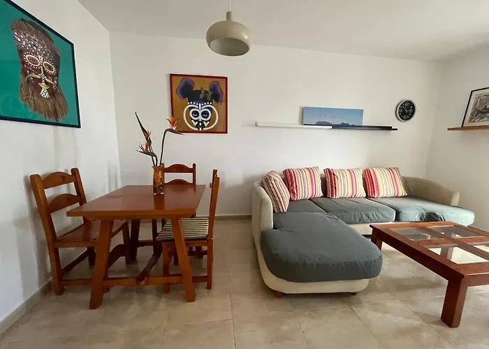 Playa Chica Apt With Terrace 100 M From The Sea