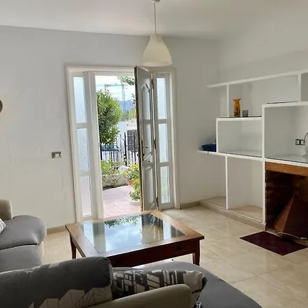 Playa Chica Apt With Terrace 100 M From The Sea Puerto del Carmen  Exterior foto