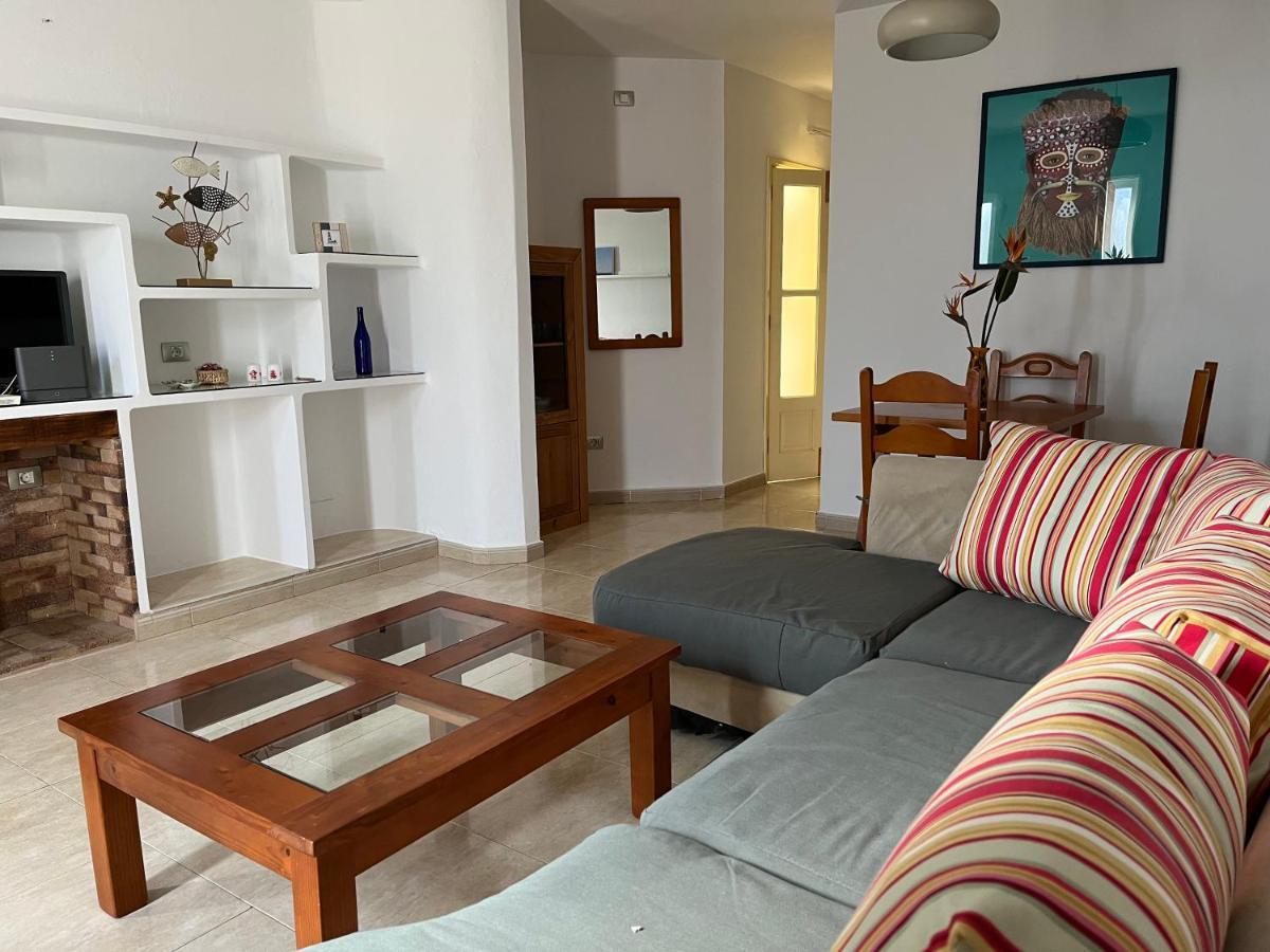 Playa Chica With Terrace 100 M From The Sea Appartement